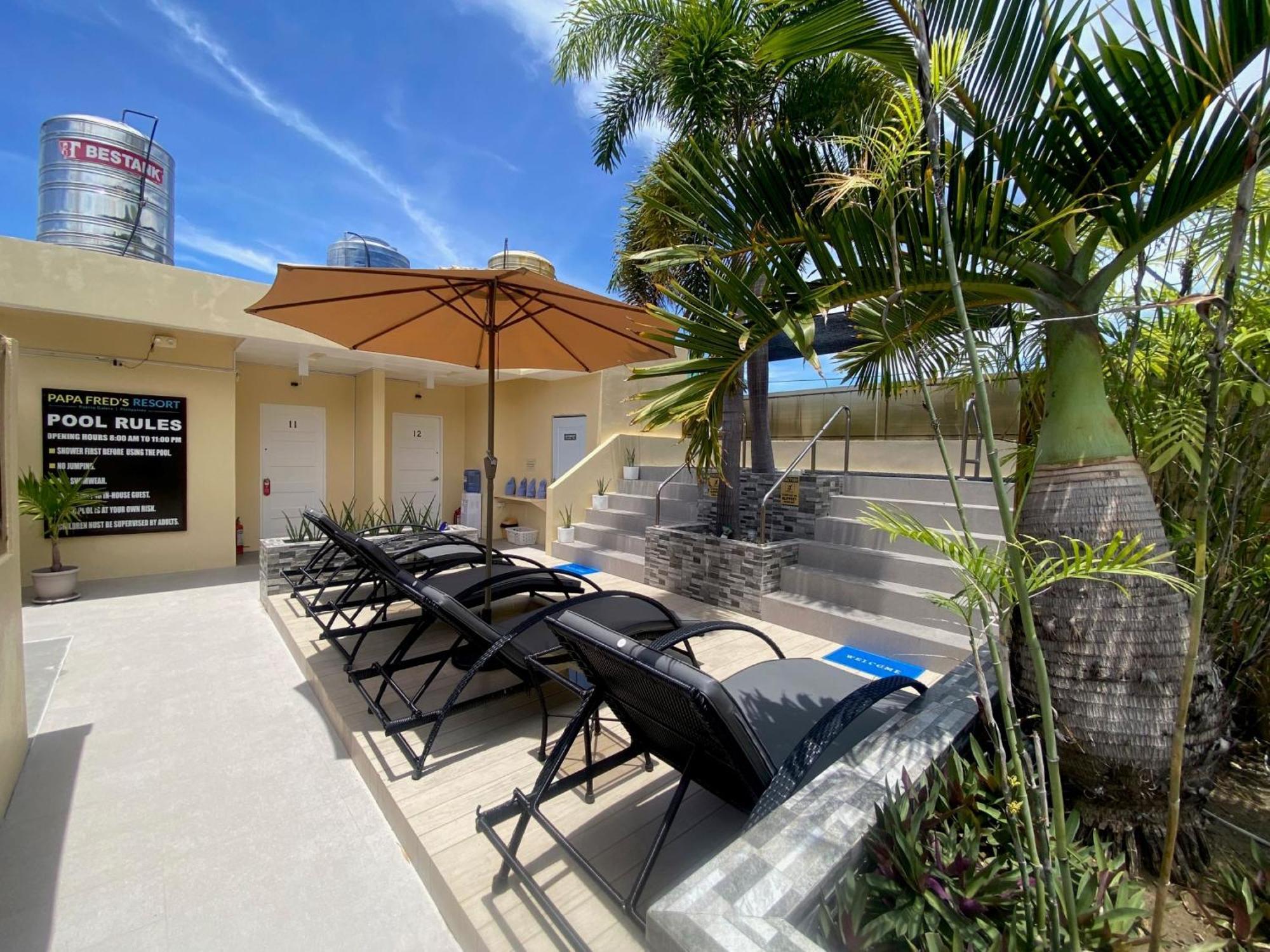 Papa Freds Beach Resort Пуерто-Галера Екстер'єр фото